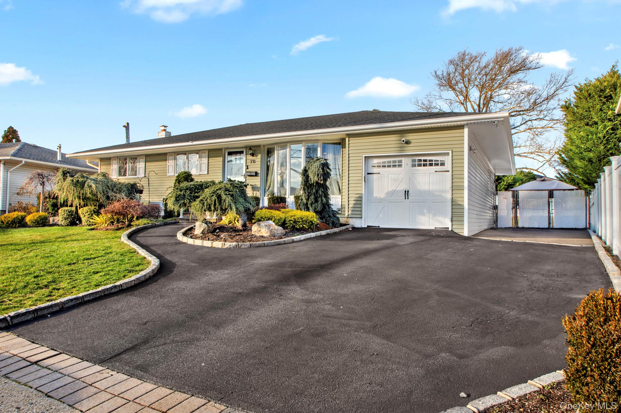 78 Redwood Lane, Massapequa Park, NY 11762