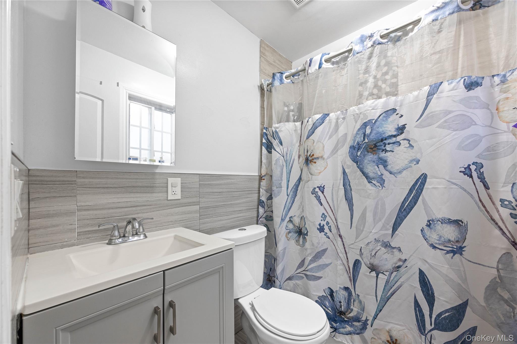 2611 Decatur Avenue, Bronx, NY 10458