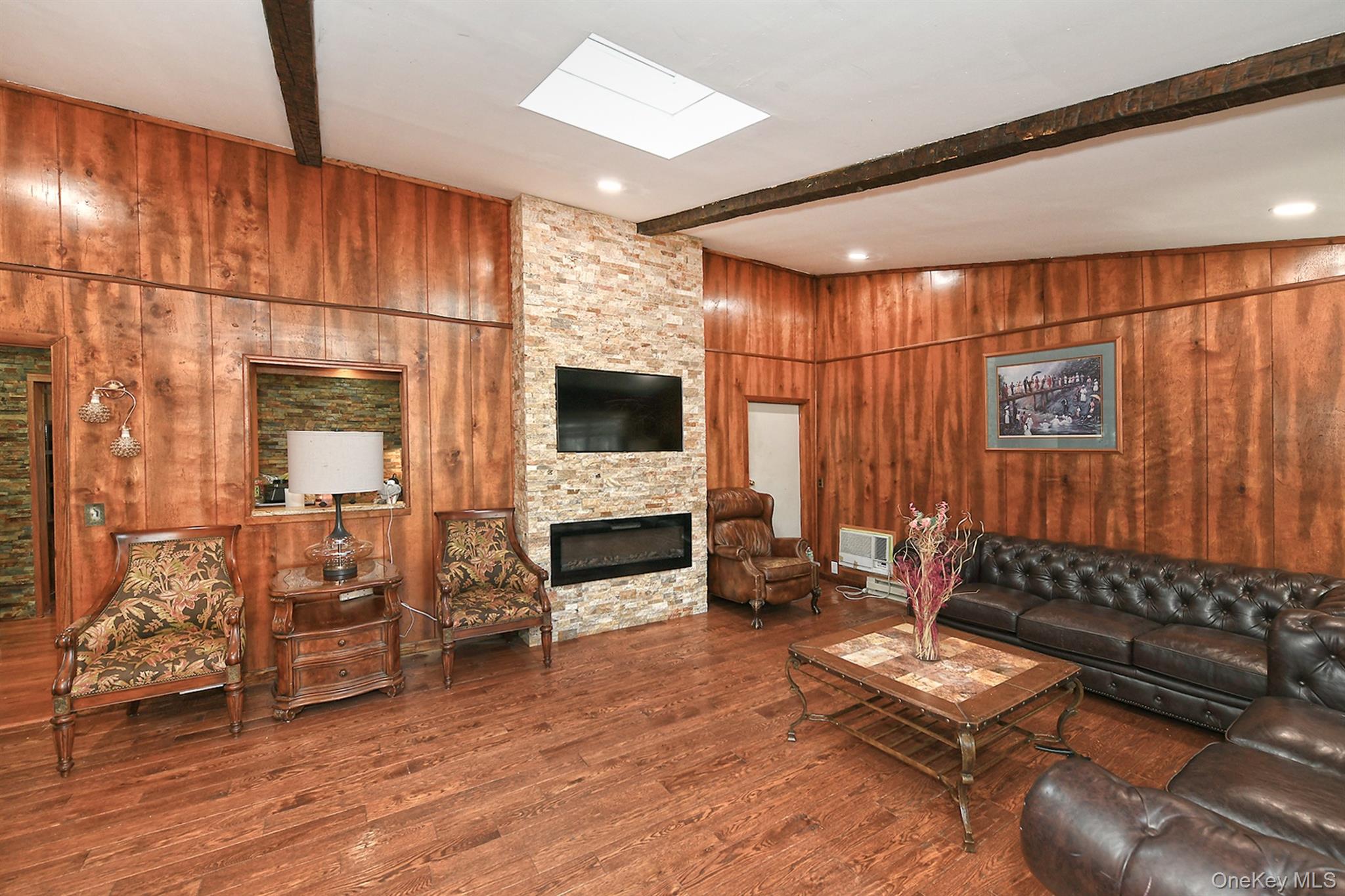 60 Connecticut Avenue, Freeport, NY 11520