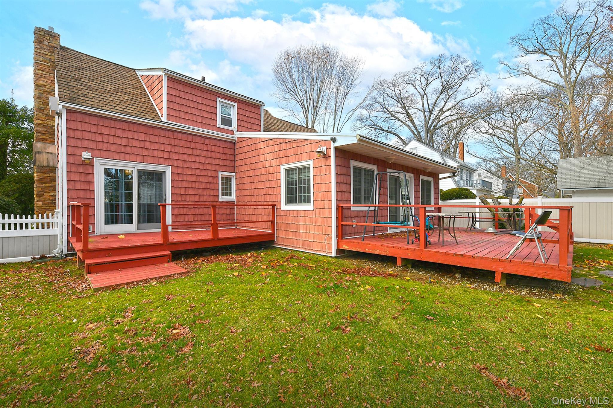 60 Connecticut Avenue, Freeport, NY 11520