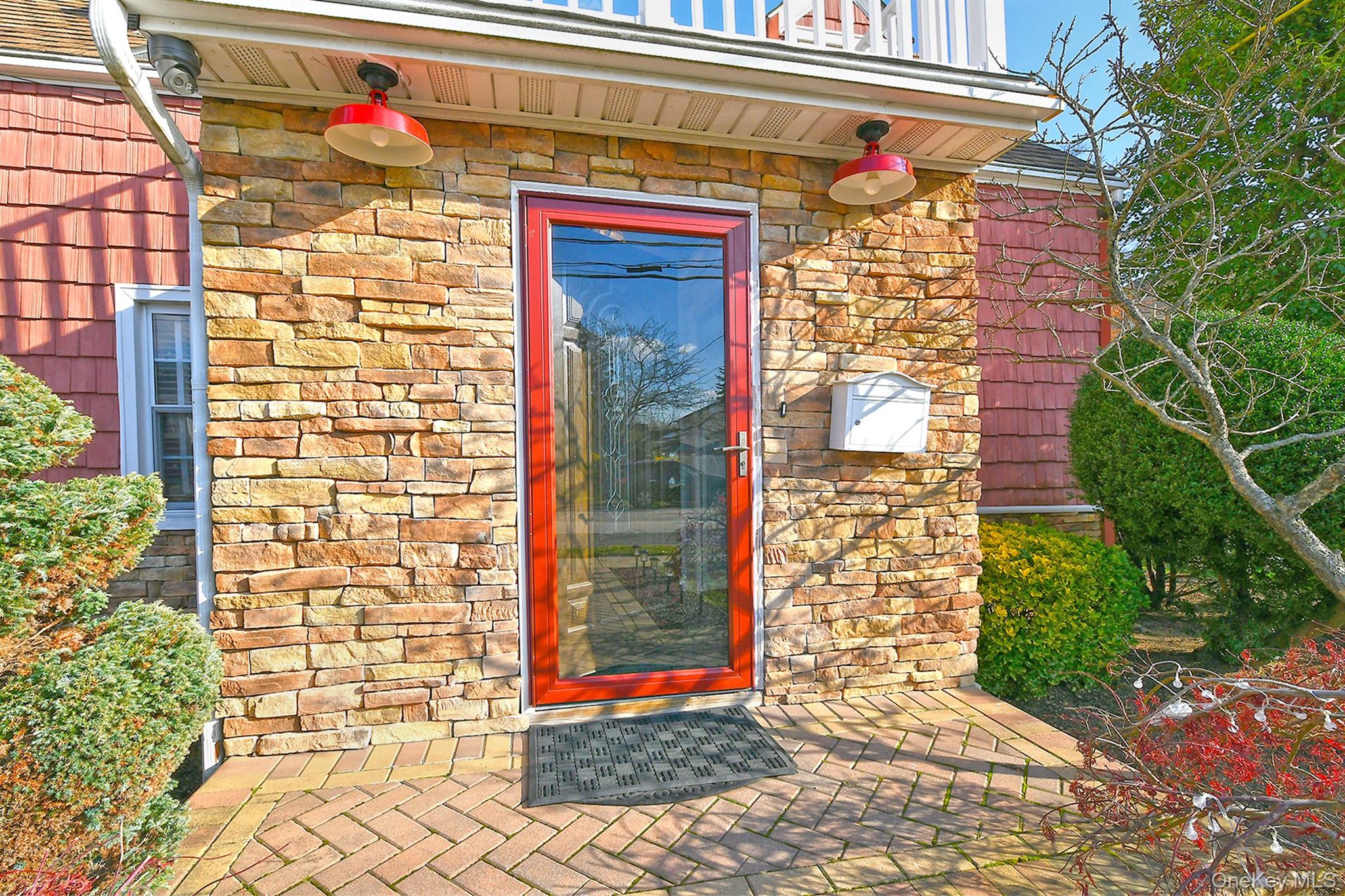 60 Connecticut Avenue, Freeport, NY 11520