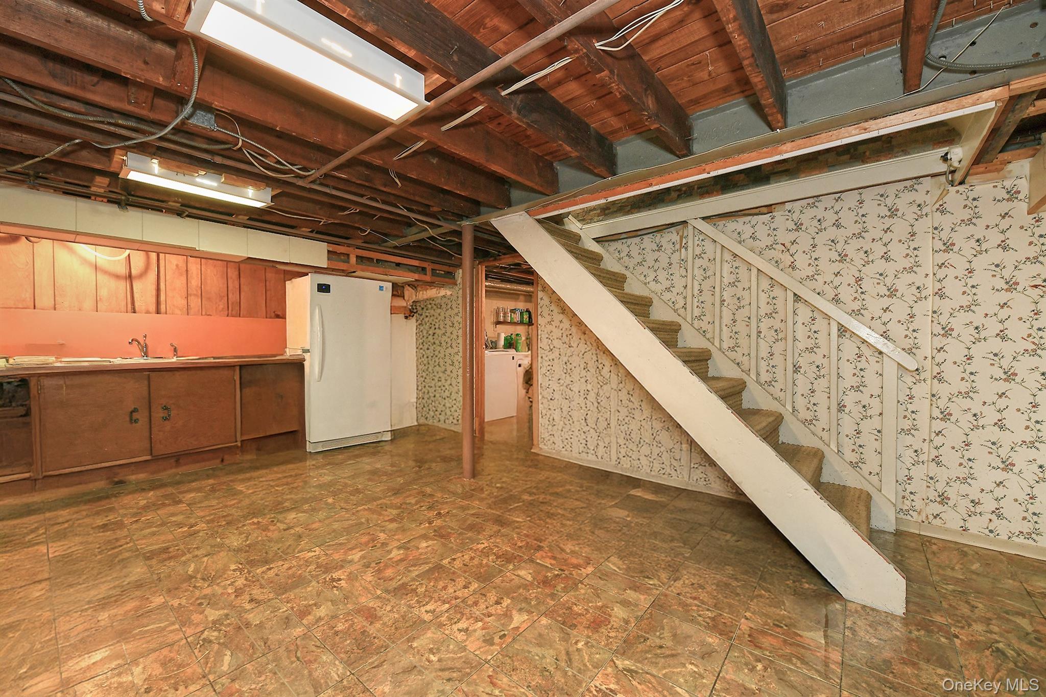 60 Connecticut Avenue, Freeport, NY 11520