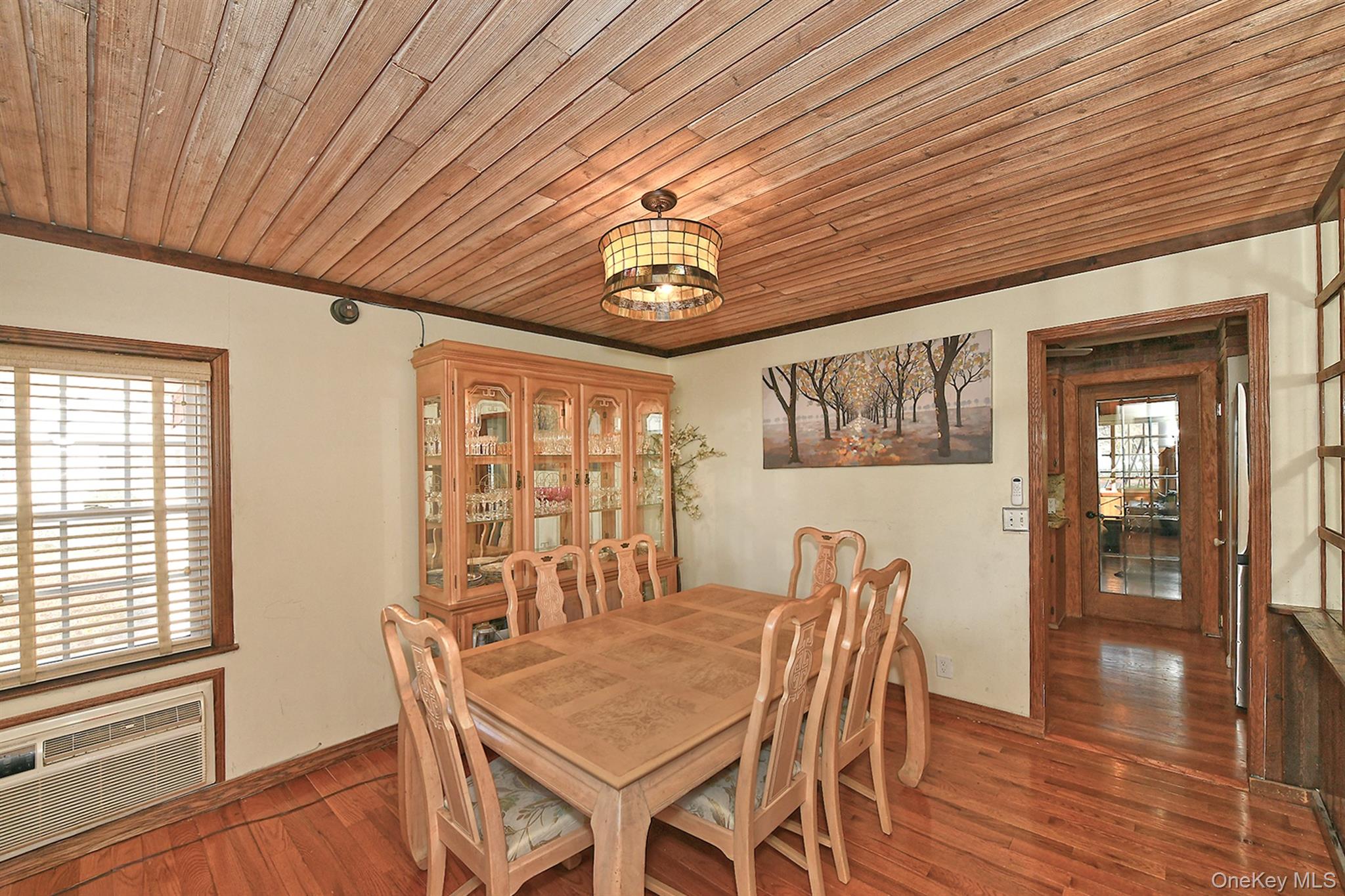 60 Connecticut Avenue, Freeport, NY 11520