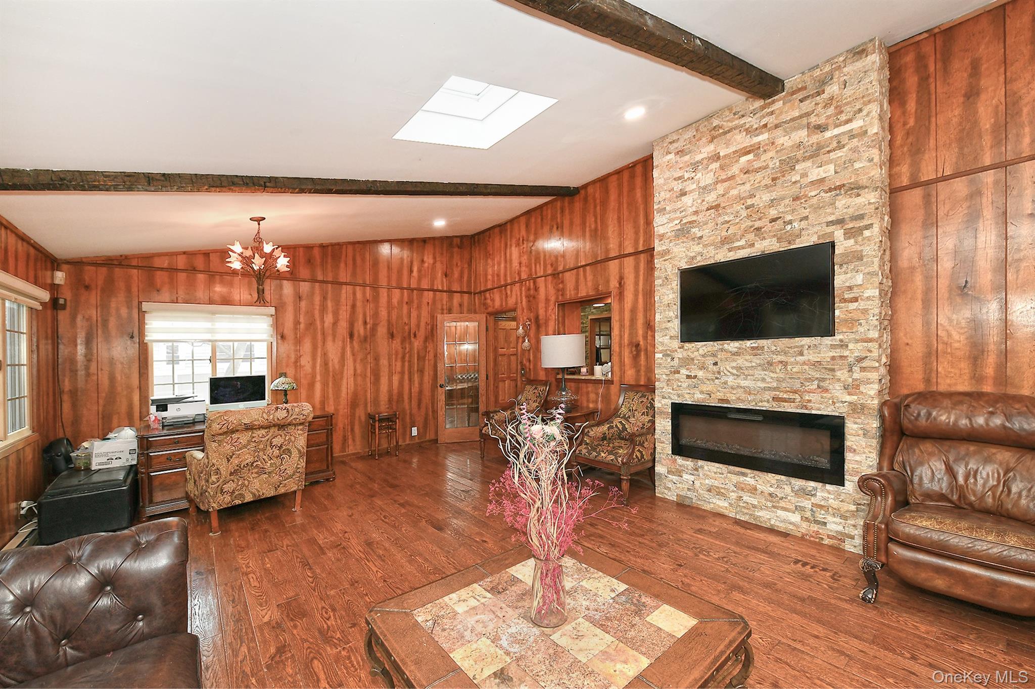 60 Connecticut Avenue, Freeport, NY 11520