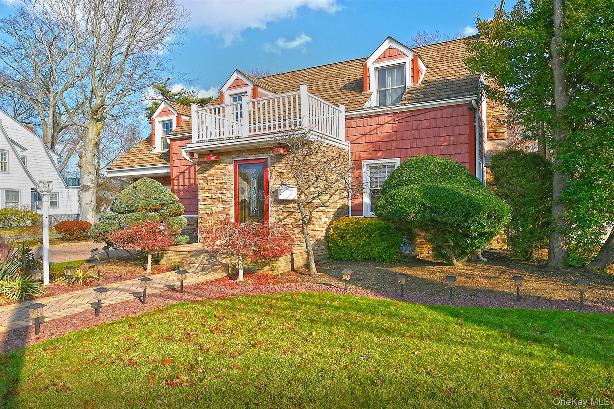 60 Connecticut Avenue, Freeport, NY 11520