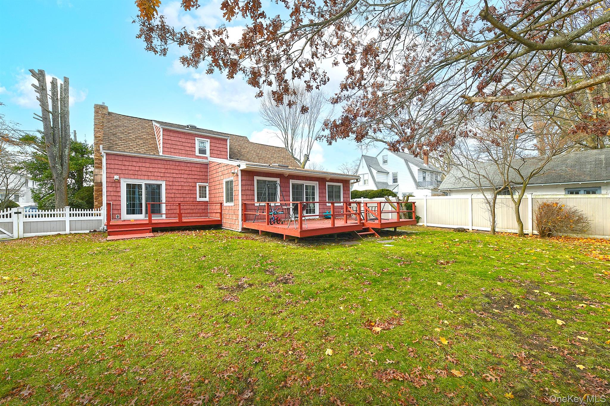 60 Connecticut Avenue, Freeport, NY 11520