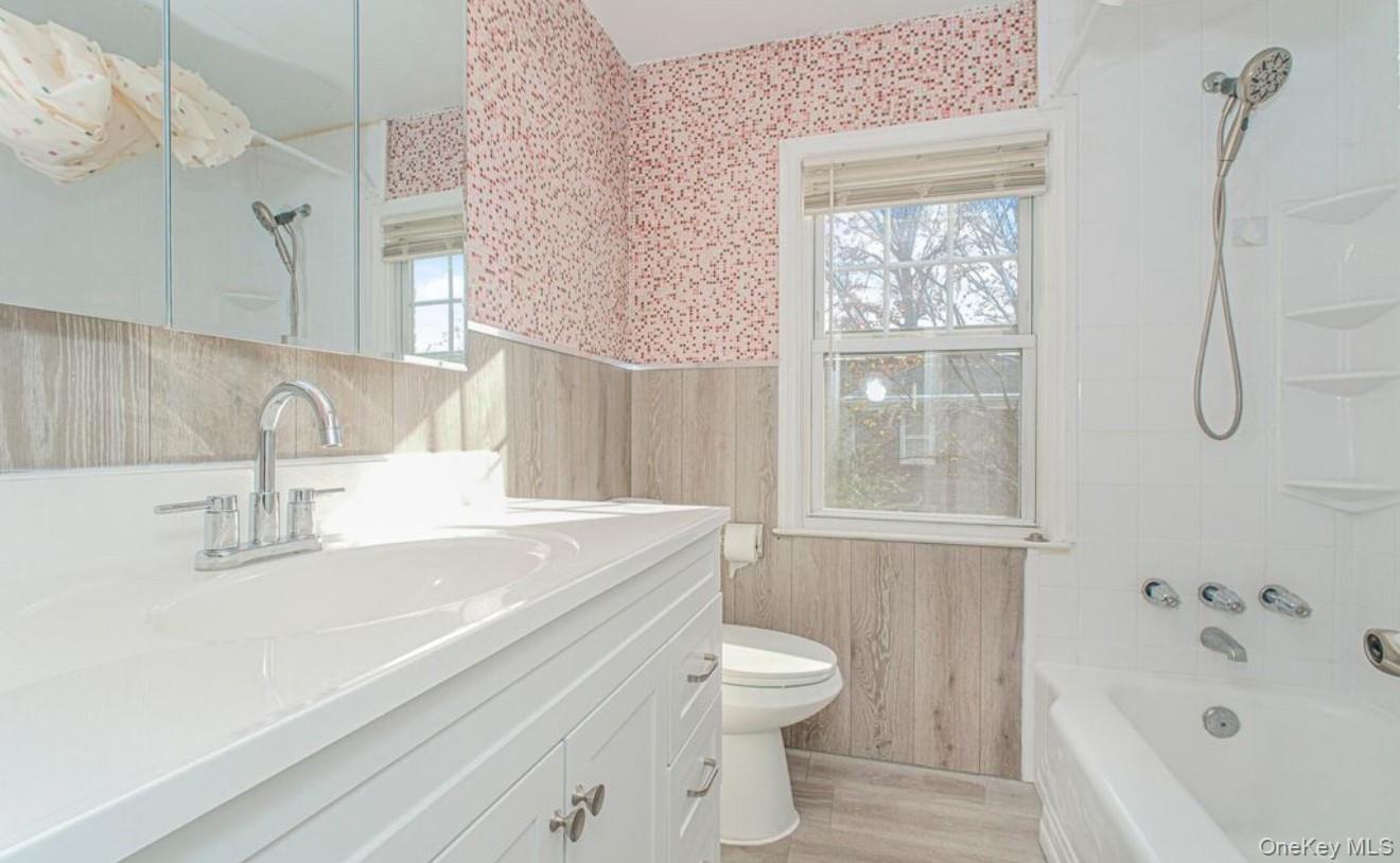 297 Otis Avenue, Staten Island, NY 10306