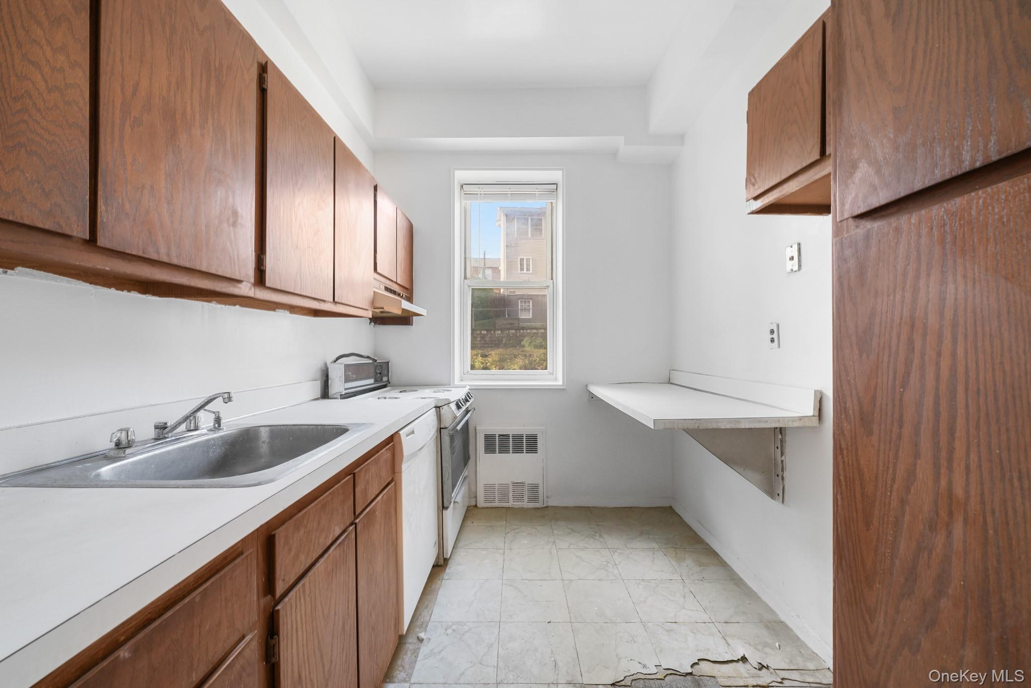 245 Rumsey Rd # 2X, Yonkers, NY 10701