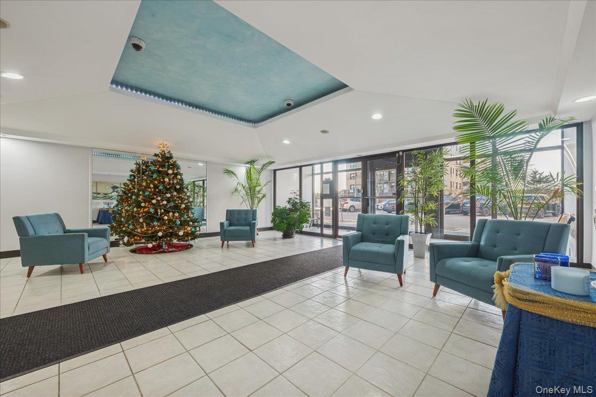 855 E Broadway # 4G, Long Beach, NY 11561