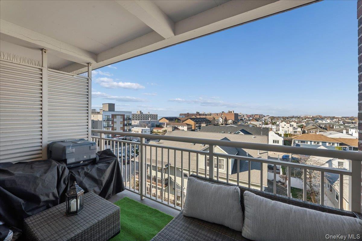 855 E Broadway # 4G, Long Beach, NY 11561