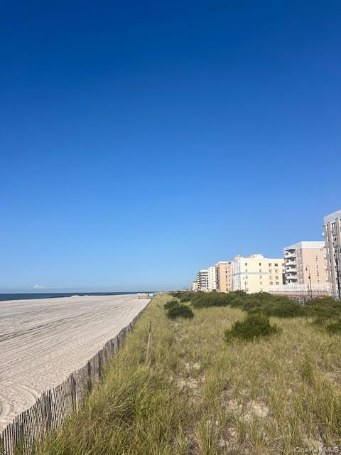 855 E Broadway # 4G, Long Beach, NY 11561