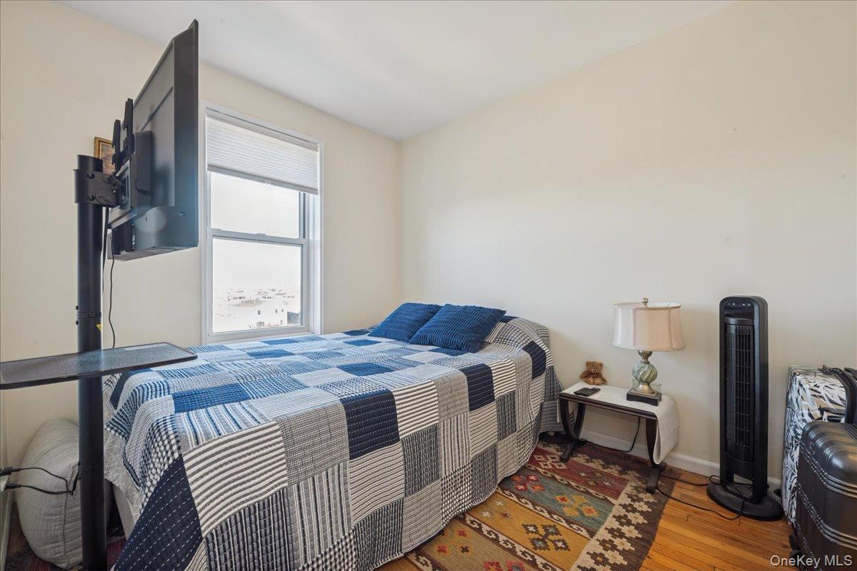 855 E Broadway # 4G, Long Beach, NY 11561