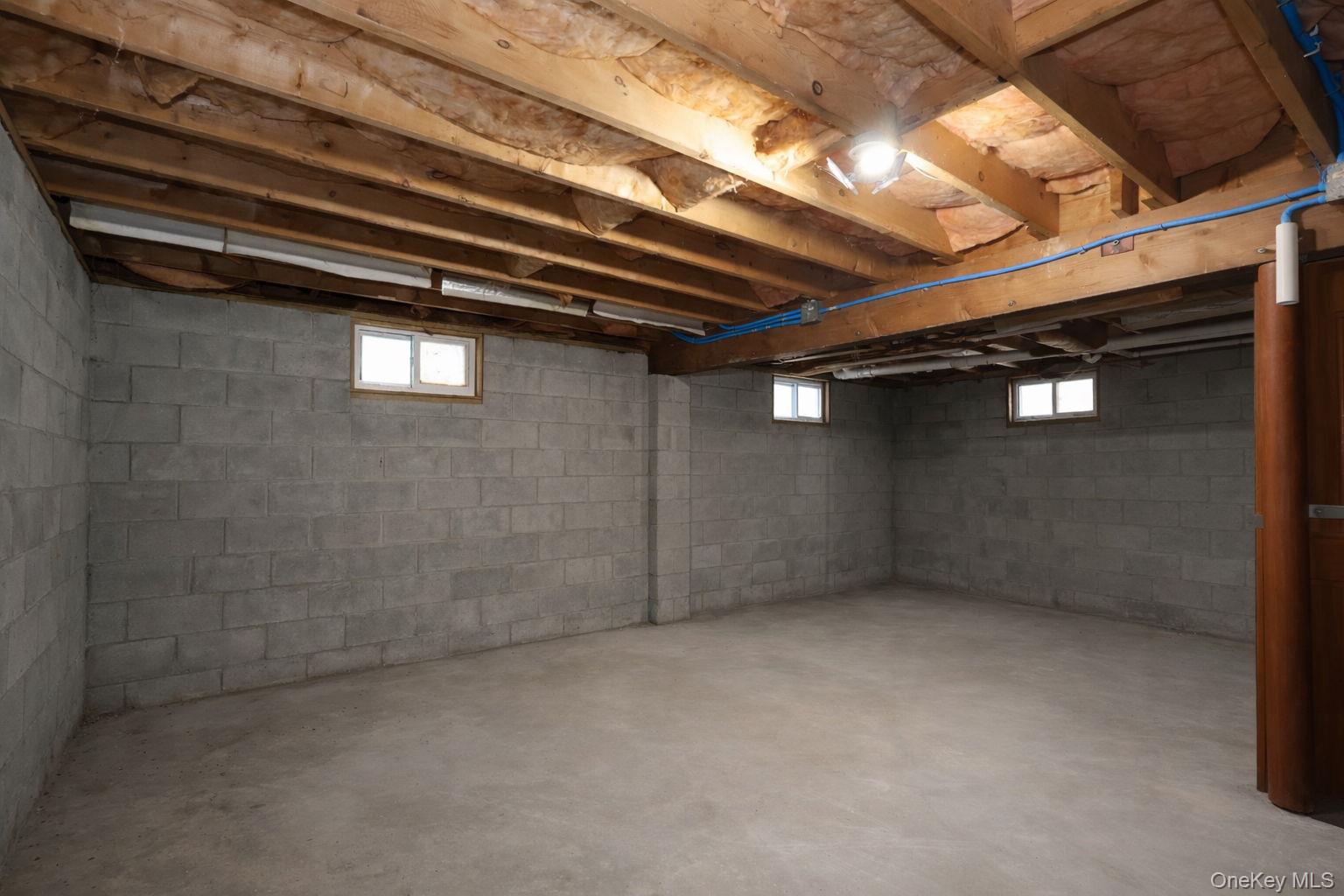 145 N Fostertown Drive, Newburgh, NY 12550