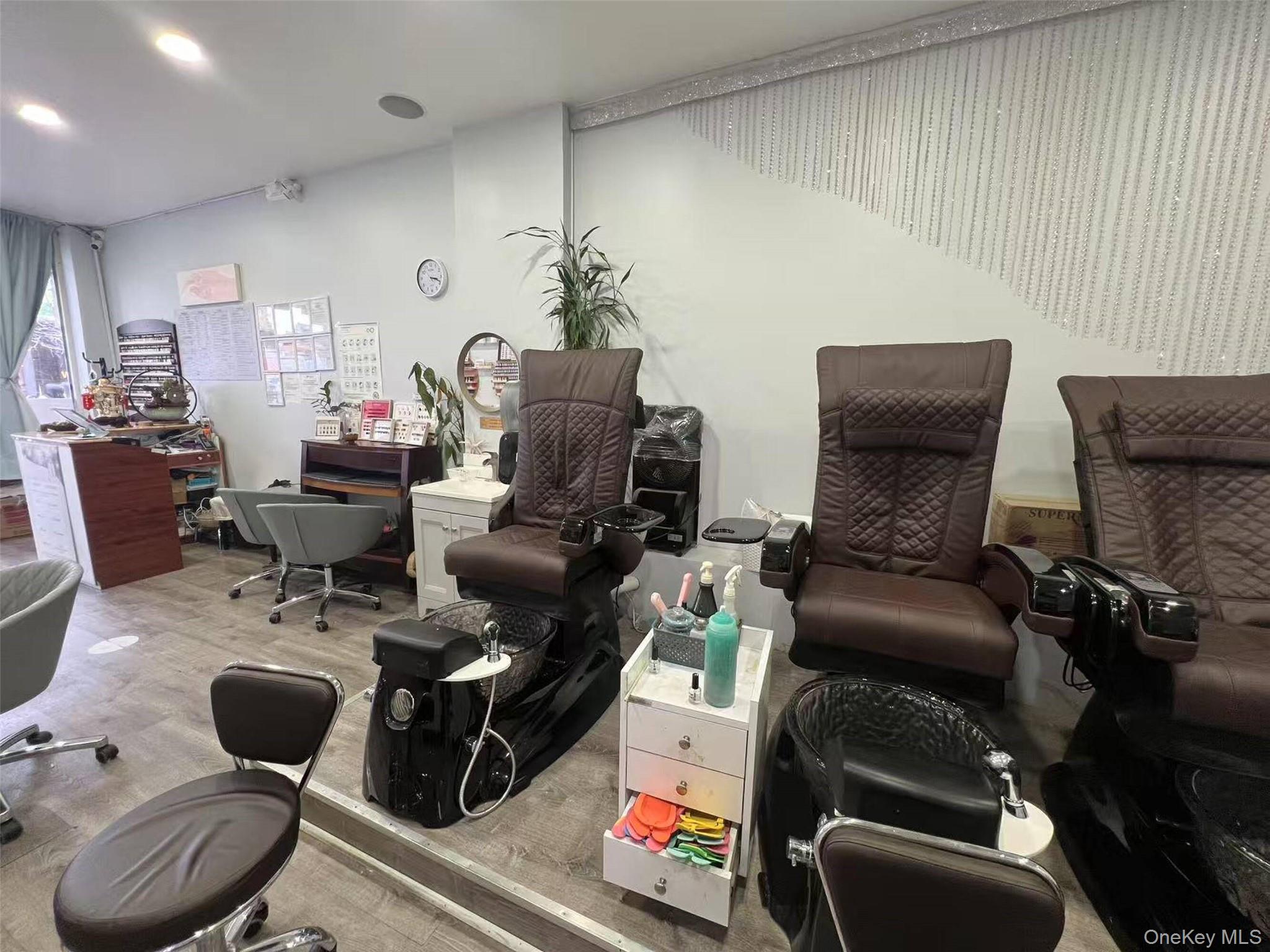 44-07 Kissena Blvd, Flushing, NY 11355