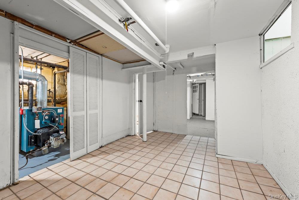 22 Chestnut Place, Mount Vernon, NY 10553