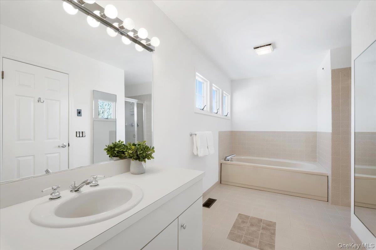 39 Alex Drive, White Plains, NY 10605