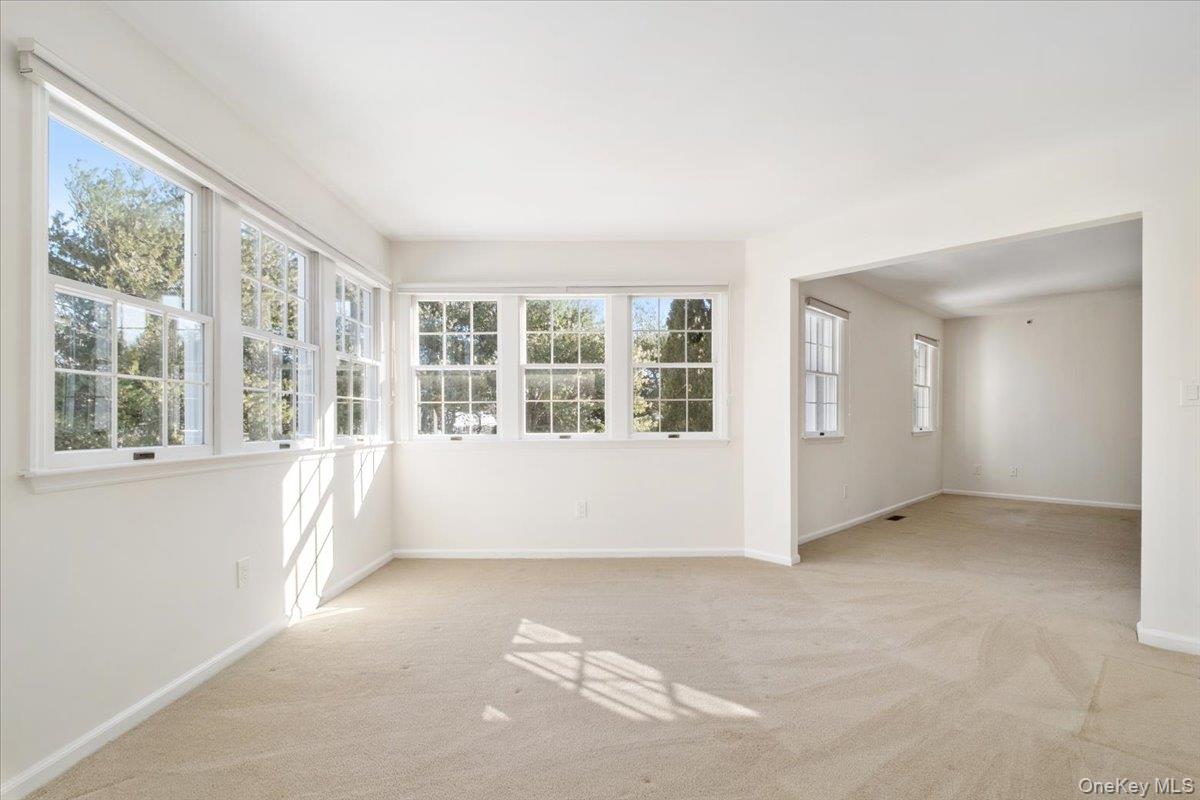 39 Alex Drive, White Plains, NY 10605