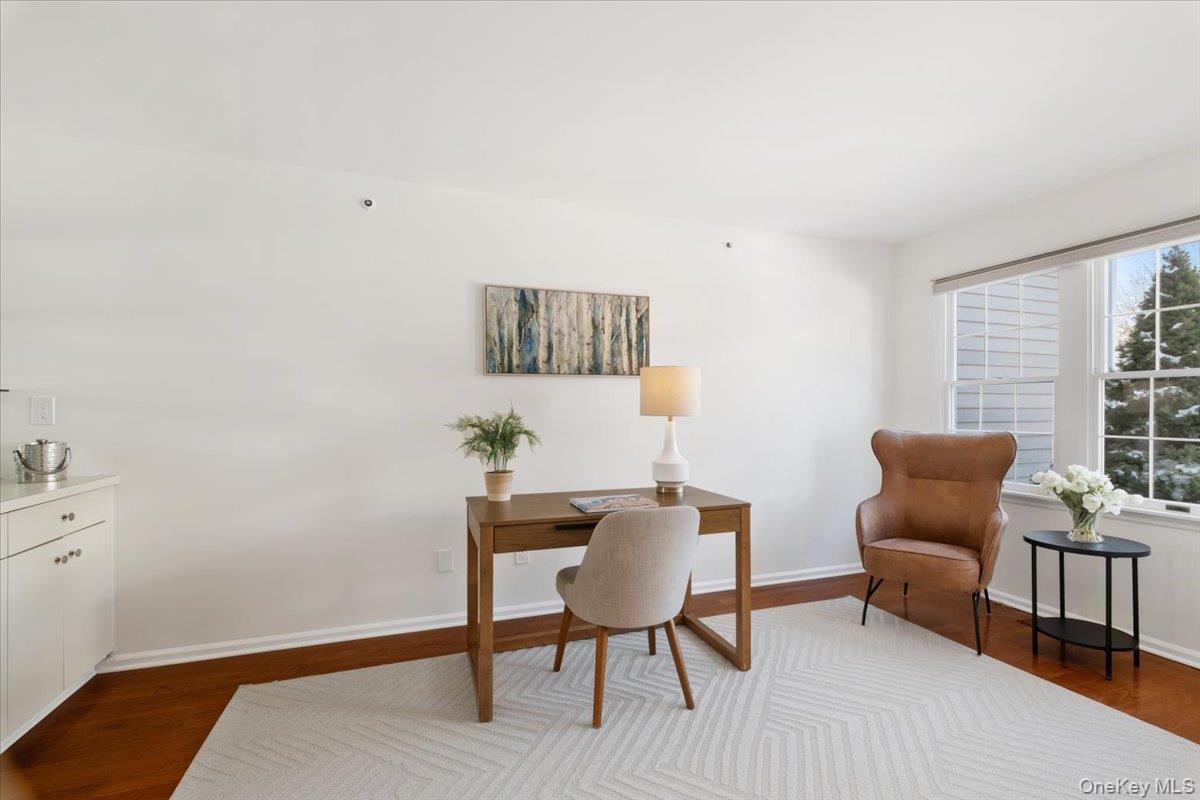 39 Alex Drive, White Plains, NY 10605