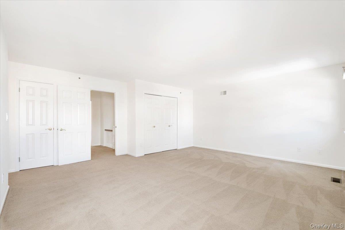 39 Alex Drive, White Plains, NY 10605