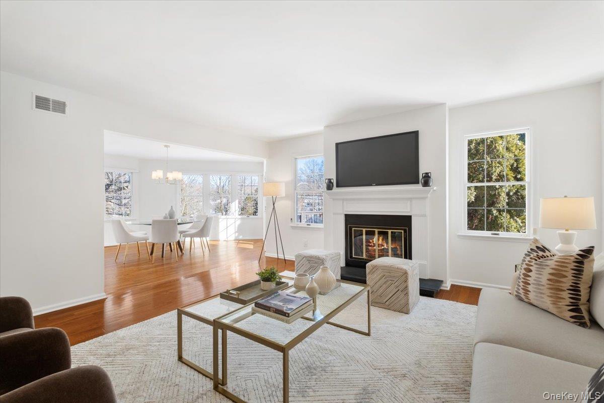 39 Alex Drive, White Plains, NY 10605