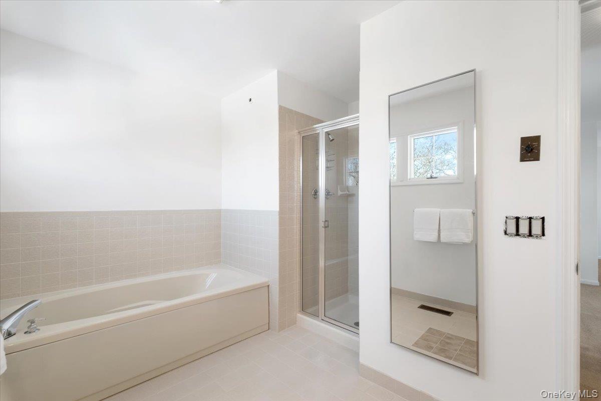 39 Alex Drive, White Plains, NY 10605