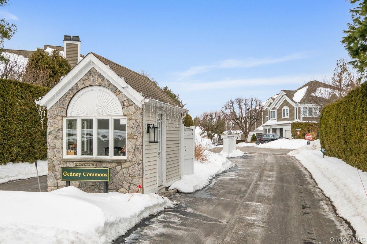 39 Alex Drive, White Plains, NY 10605