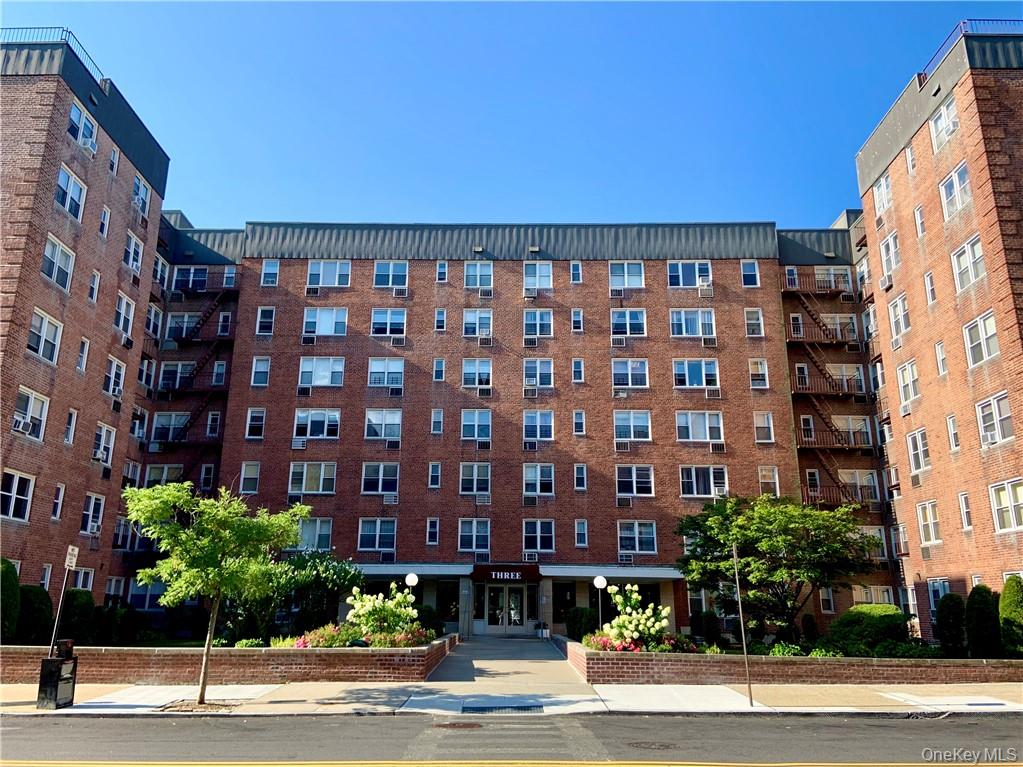 3 Sadore Lane # 2D, Yonkers, NY 10710