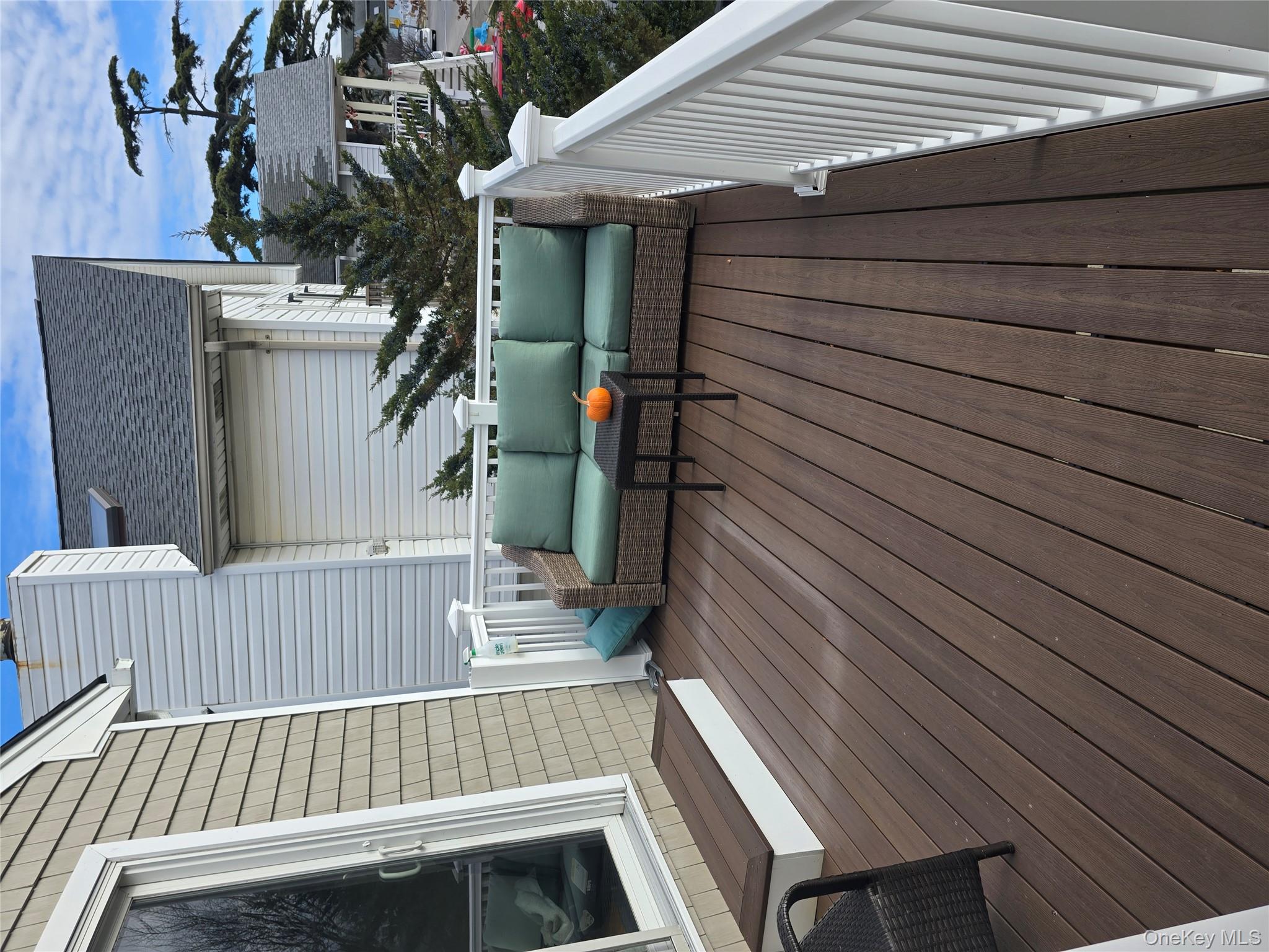 359 E Pine Street, Long Beach, NY 11561