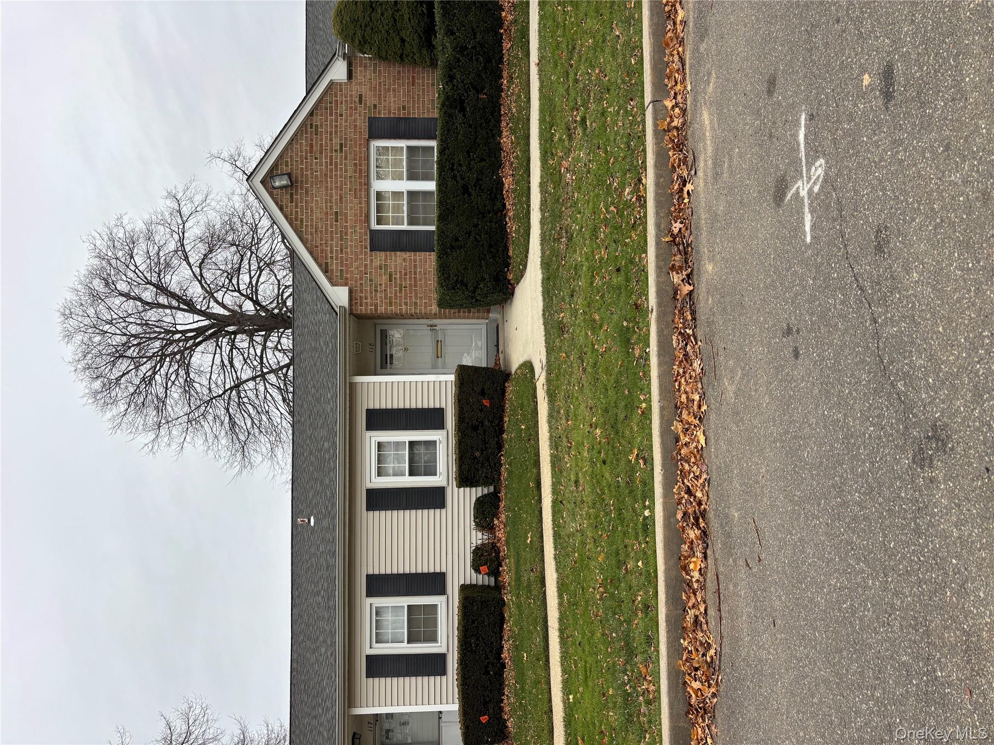 118 Harbor S, Amityville, NY 11701