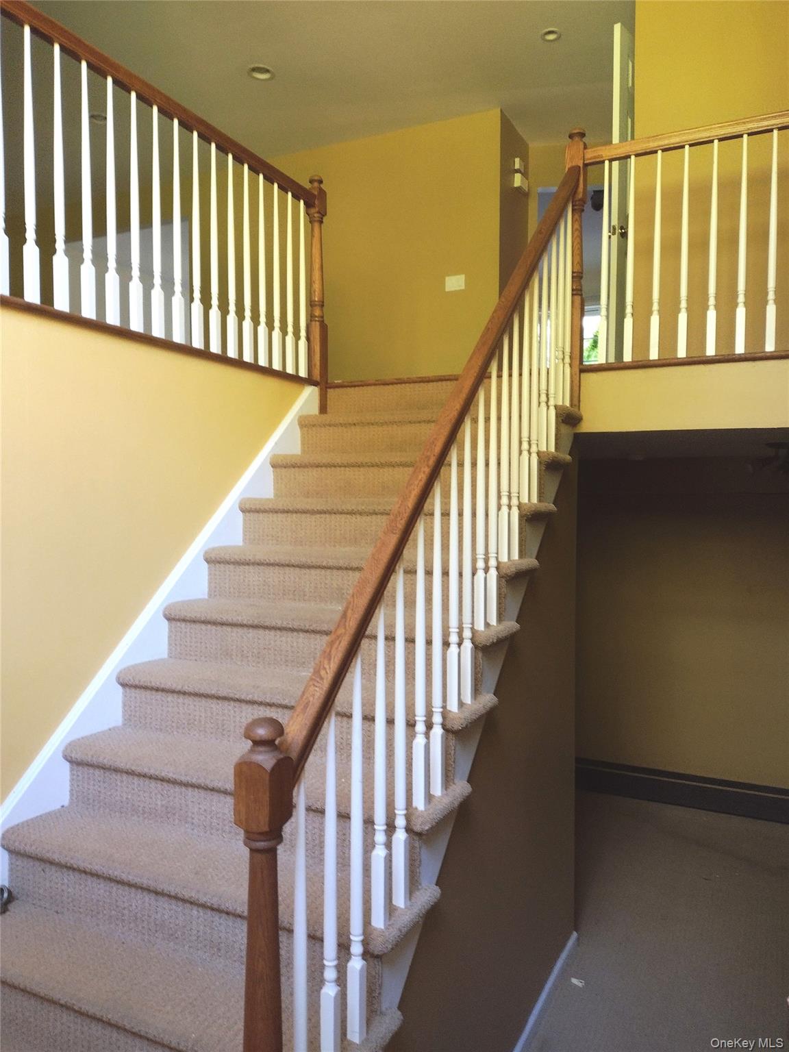 24 Sedgewick Road, Poughkeepsie, NY 12603