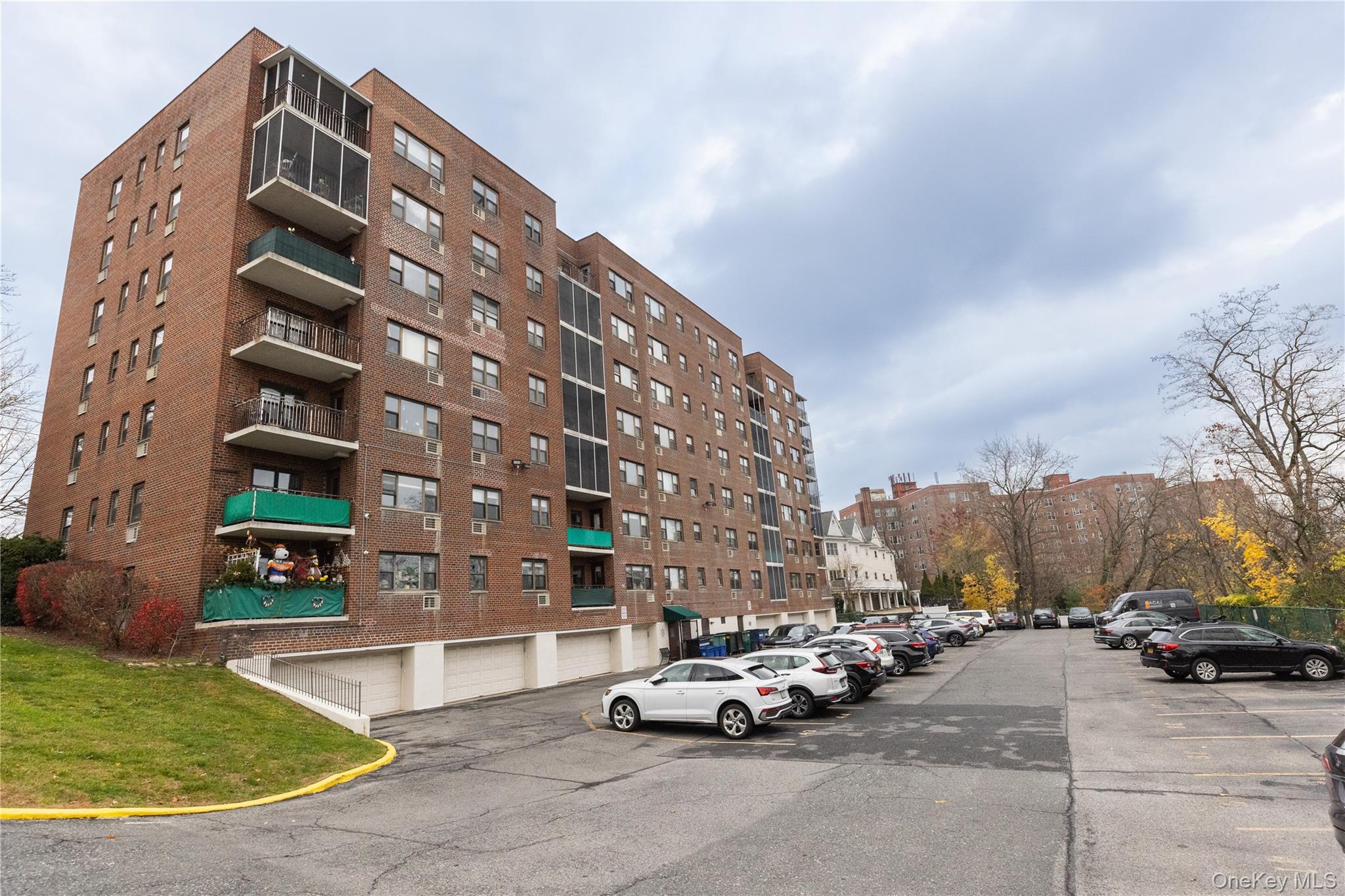 266 Pelham Road # 4H, New Rochelle, NY 10805