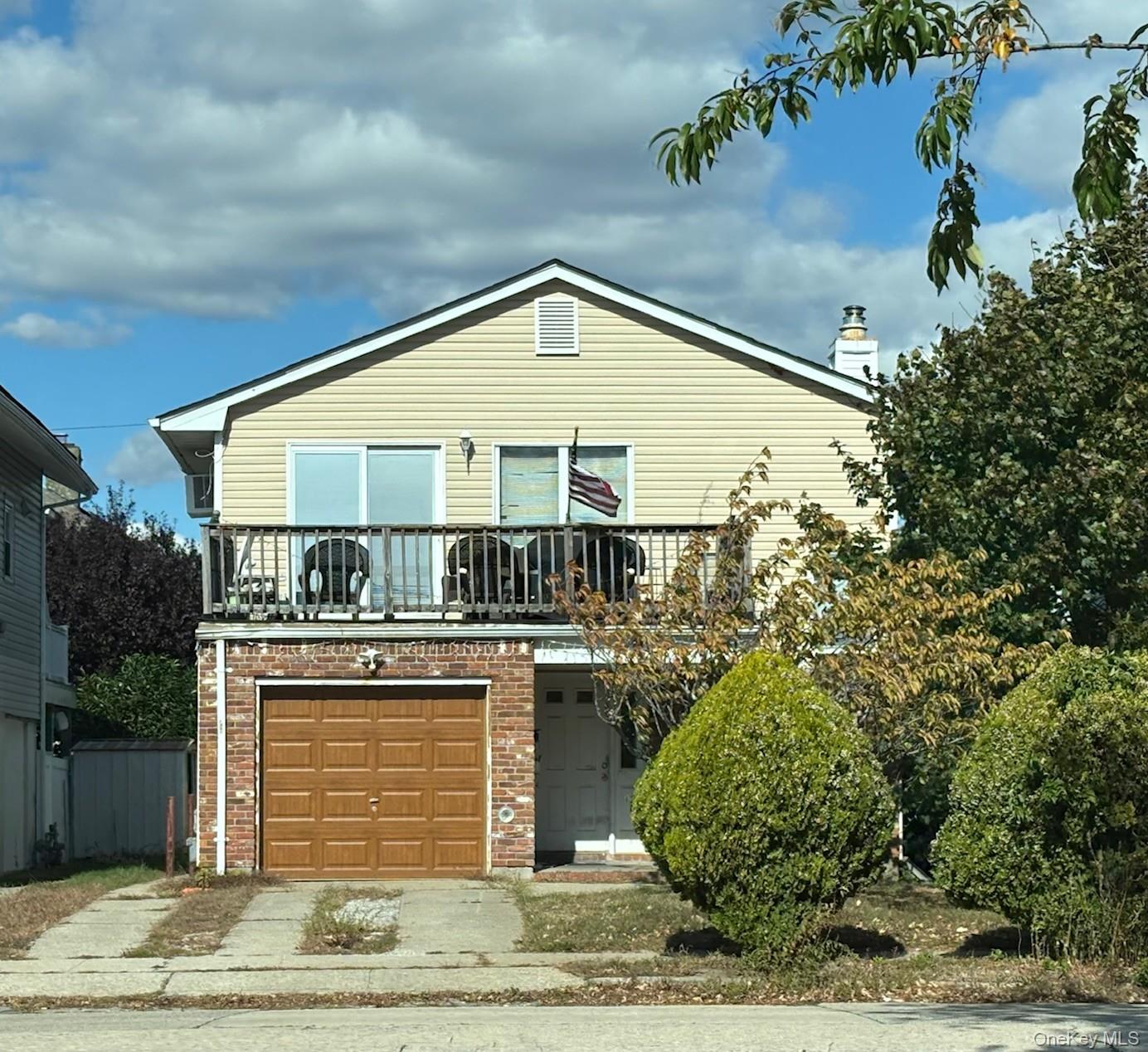 259 W Hudson Street, Long Beach, NY 11561