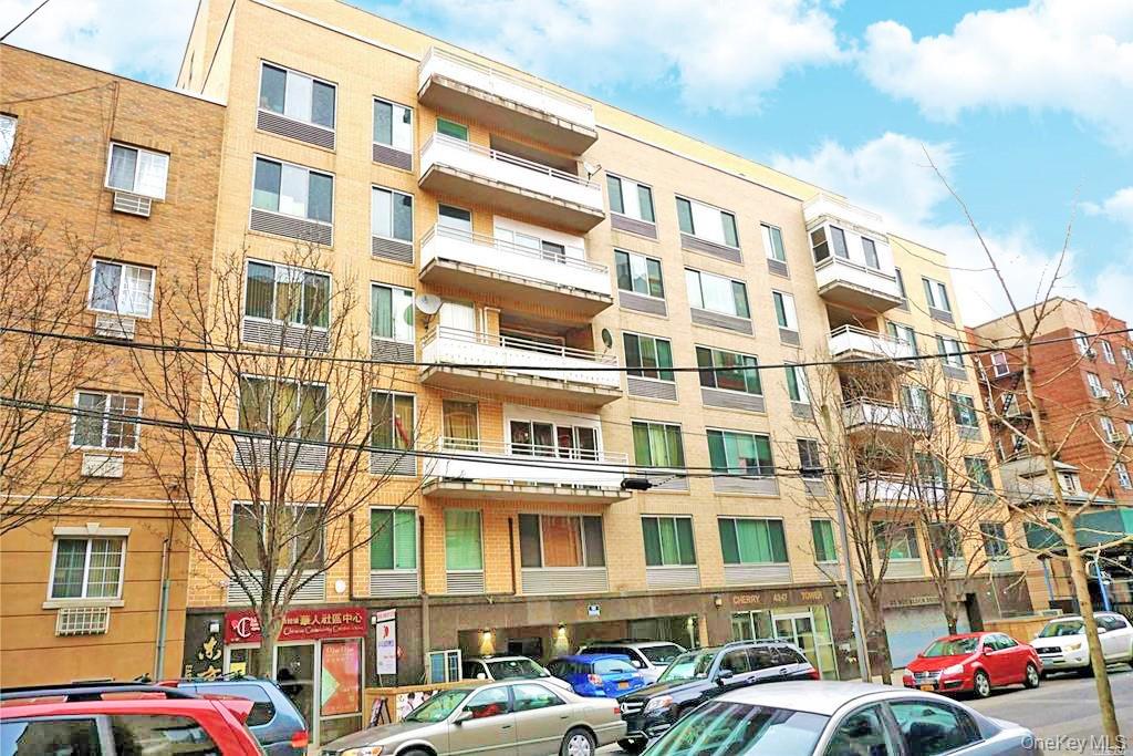 4317 UNION STREET # 6E, Flushing, NY 11355