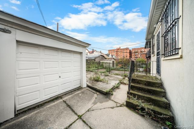 41-71 Gleane Street, Elmhurst, NY 11373