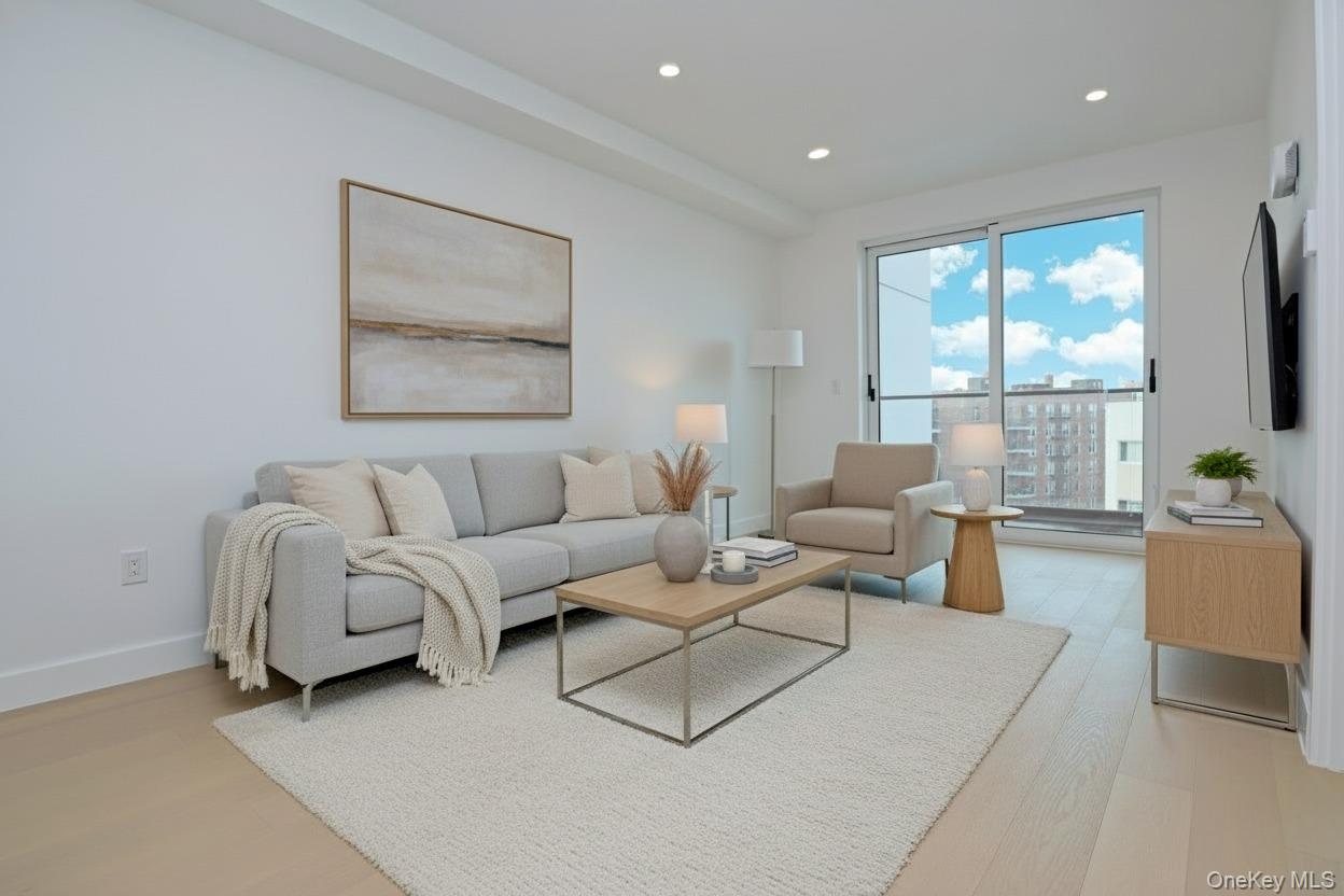 15002 Northern Boulevard # 5H, Flushing, NY 11354