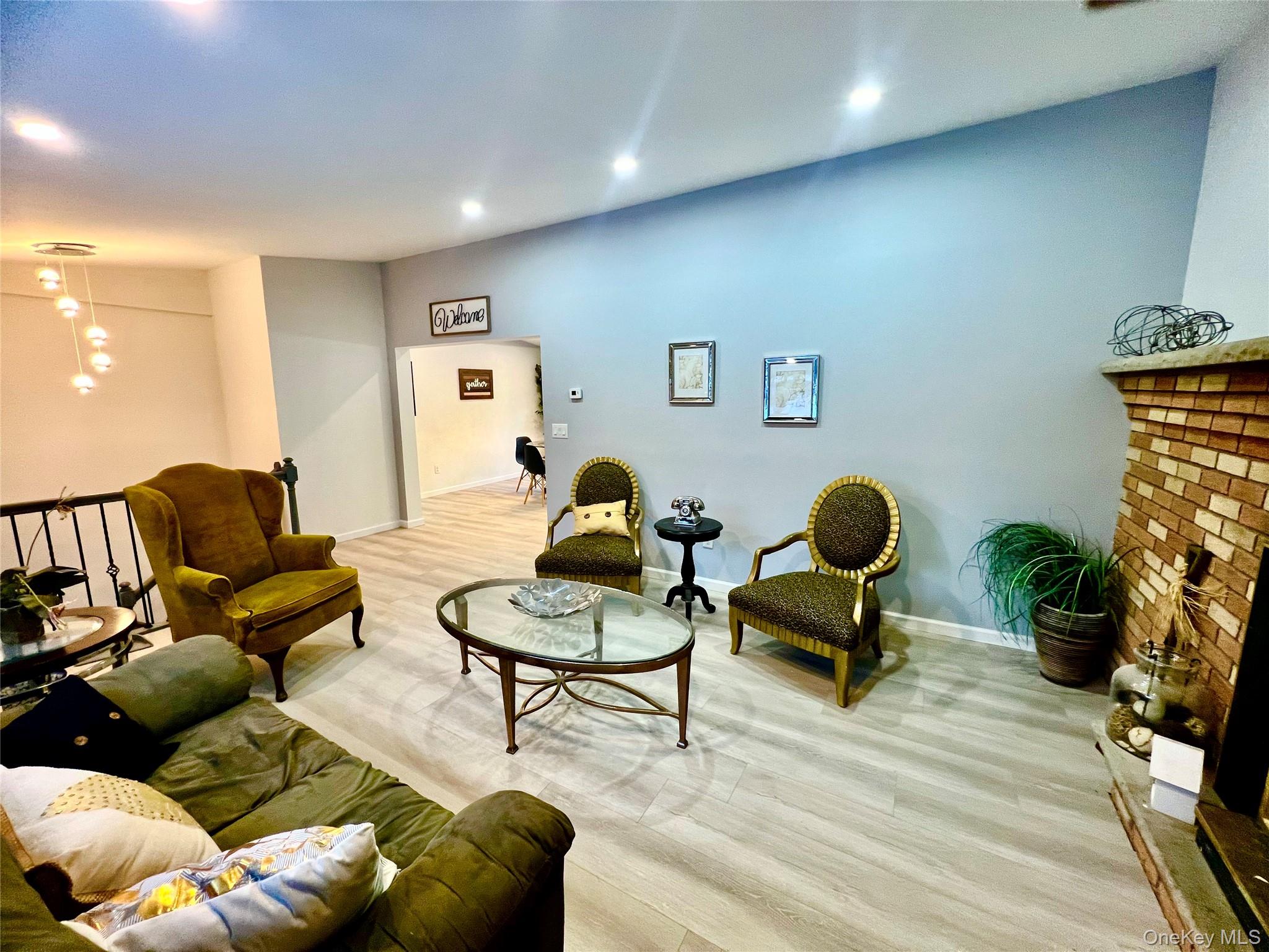 17 Dunthorne Drive, Pine Bush, NY 12721