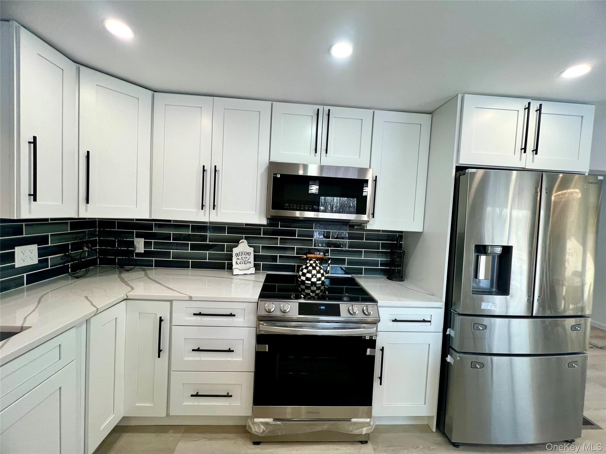 17 Dunthorne Drive, Pine Bush, NY 12721