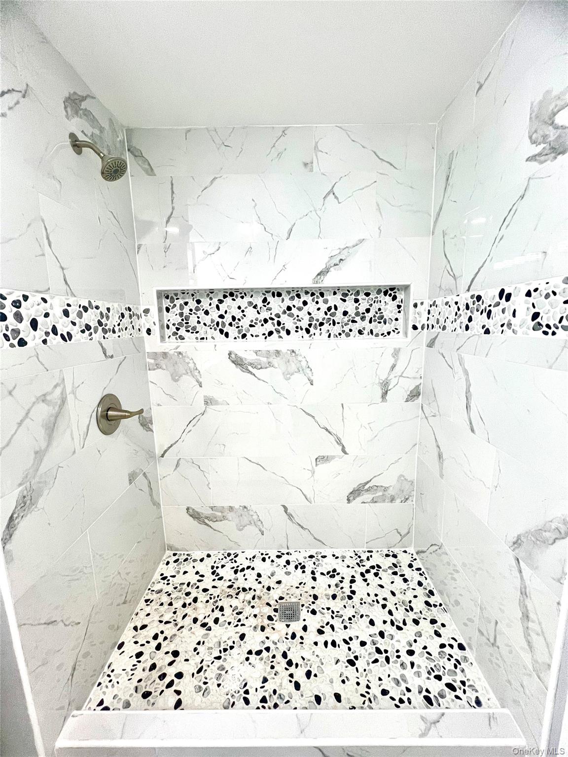 17 Dunthorne Drive, Pine Bush, NY 12721