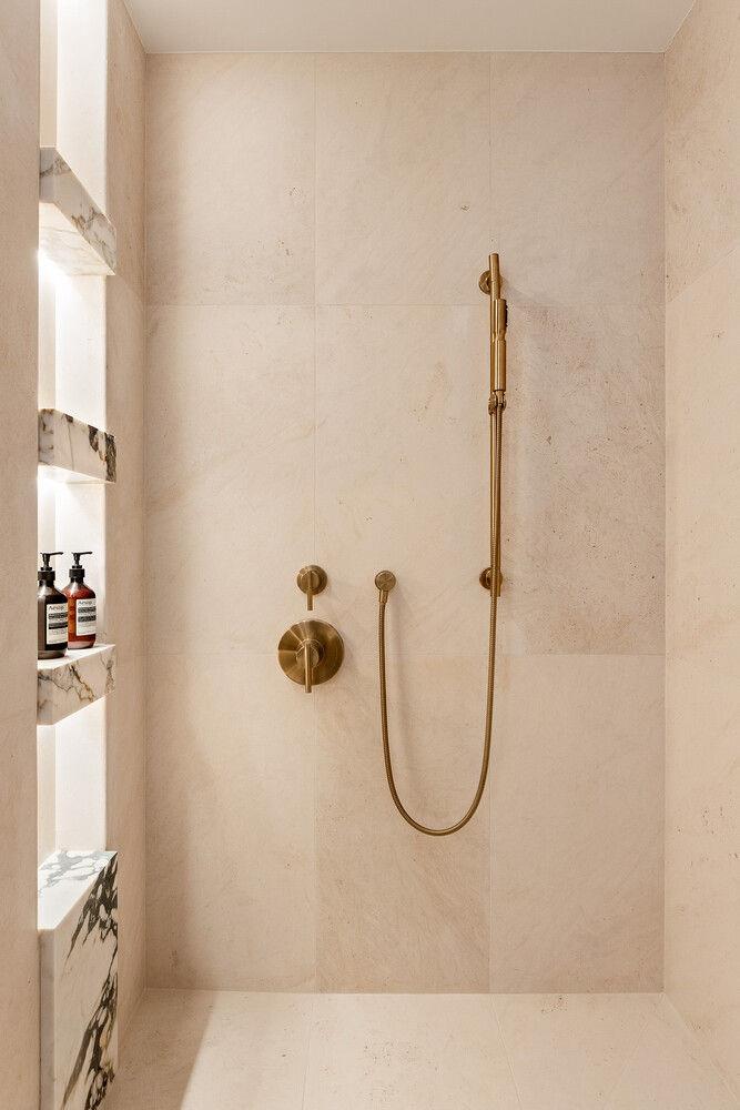 76 S 2ND Street, Brooklyn, NY 11249