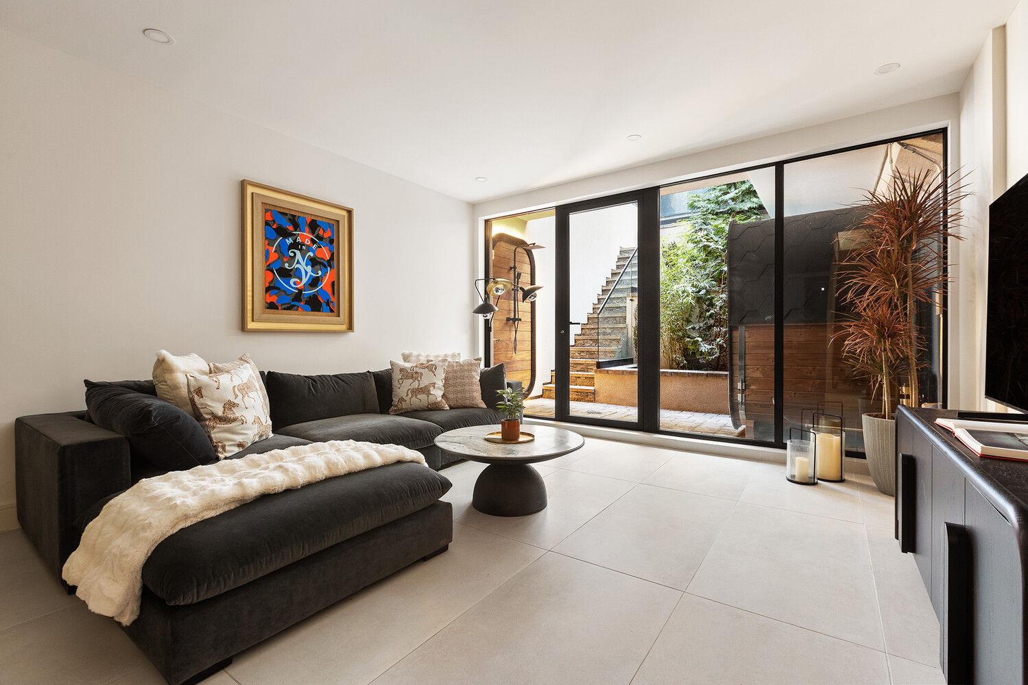 76 S 2ND Street, Brooklyn, NY 11249