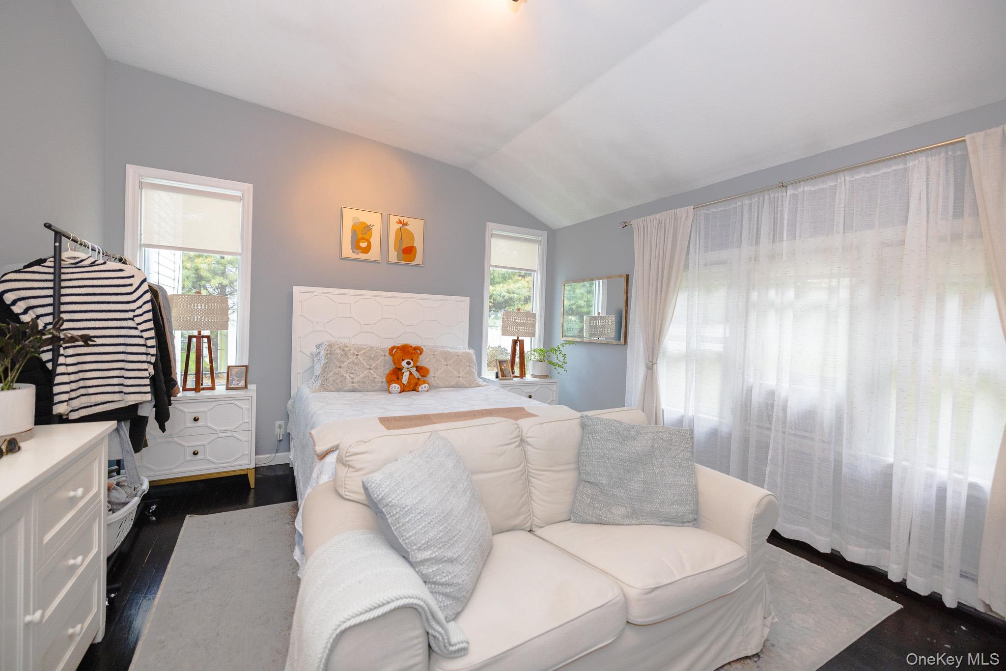 94 Kings Drive, Riverhead, NY 11901