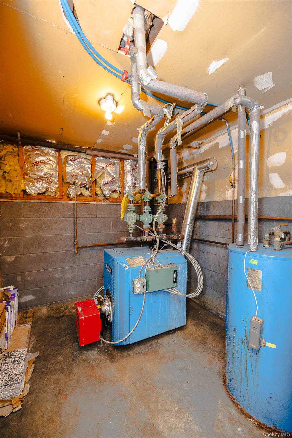 94 Kings Drive, Riverhead, NY 11901