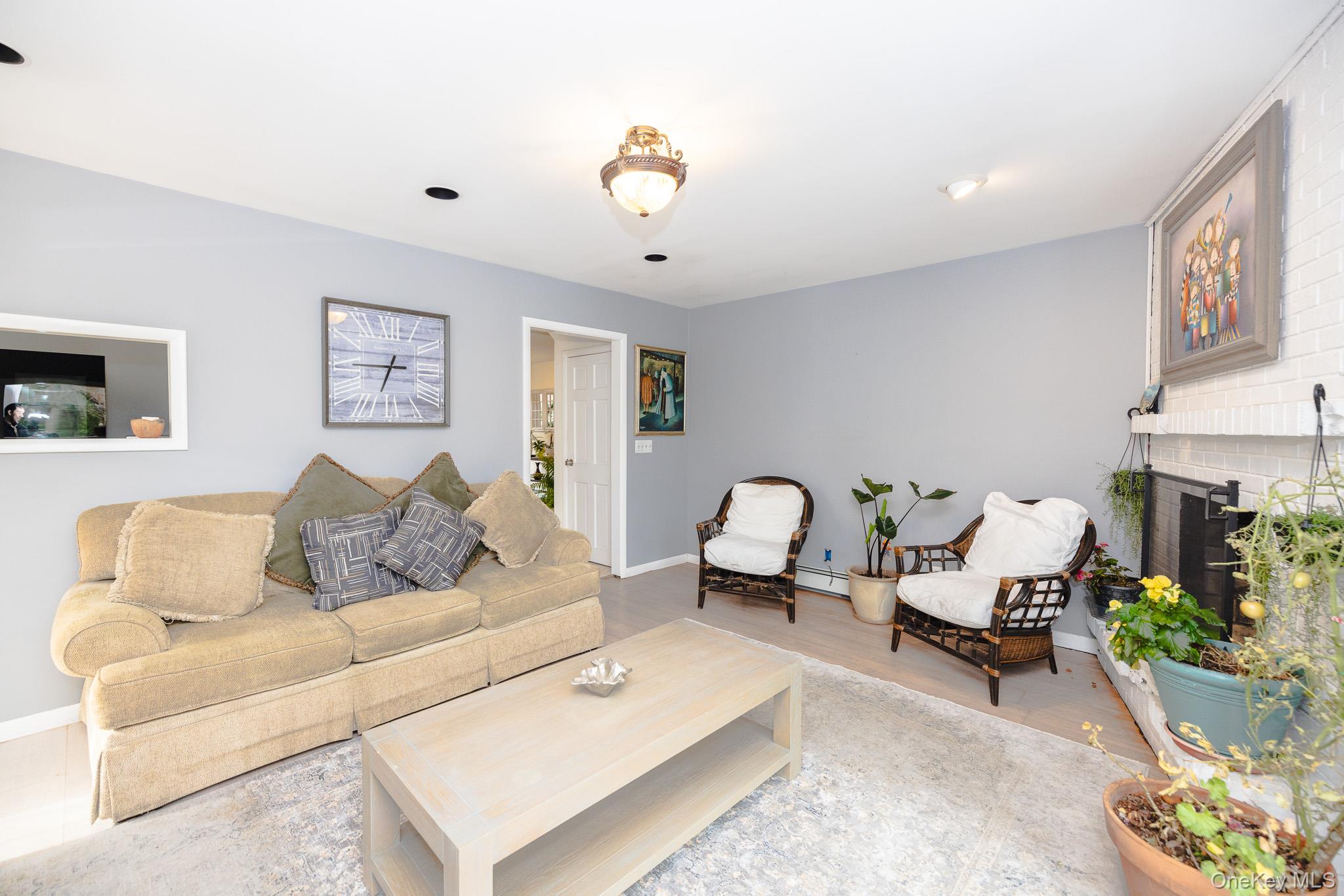 94 Kings Drive, Riverhead, NY 11901