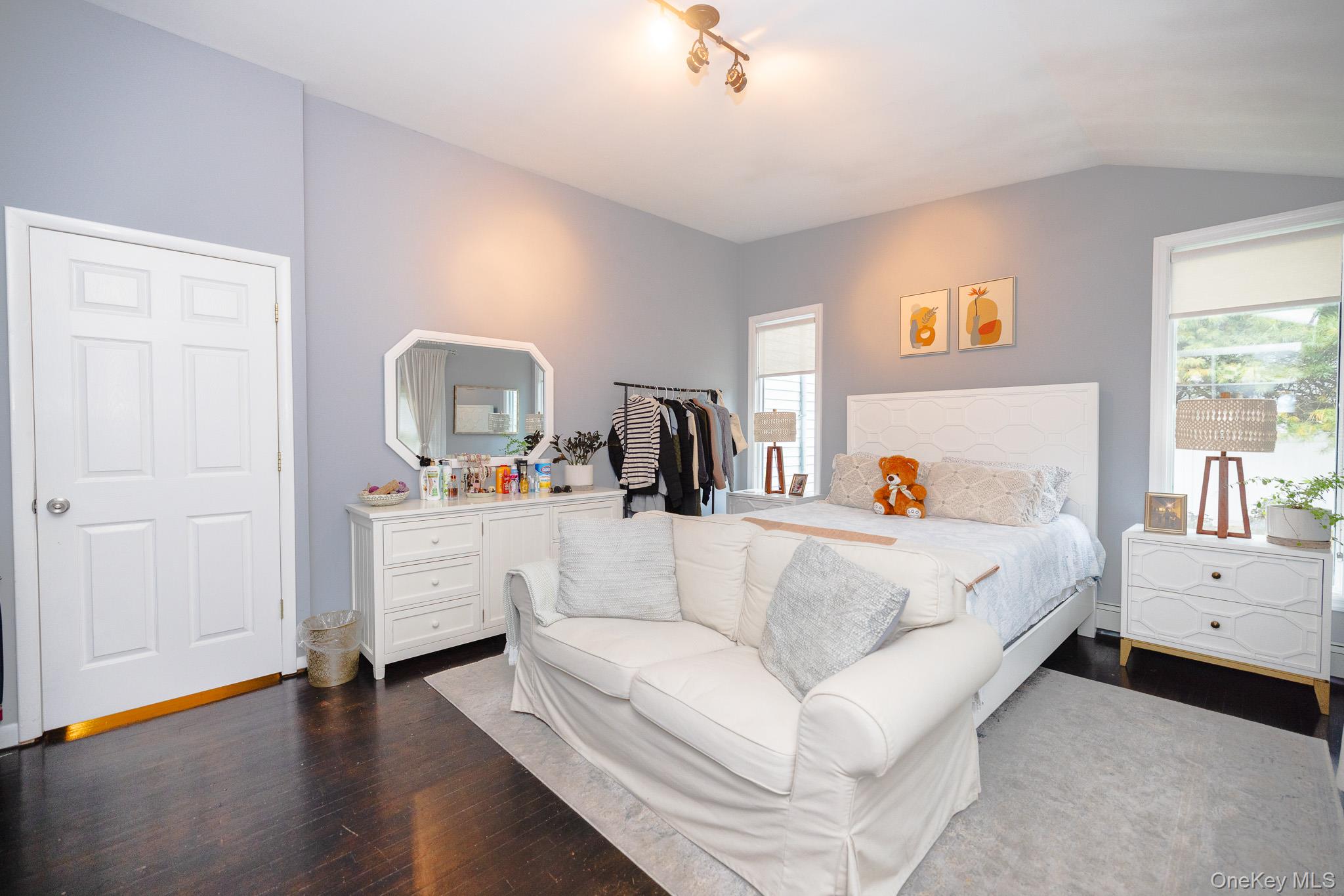 94 Kings Drive, Riverhead, NY 11901