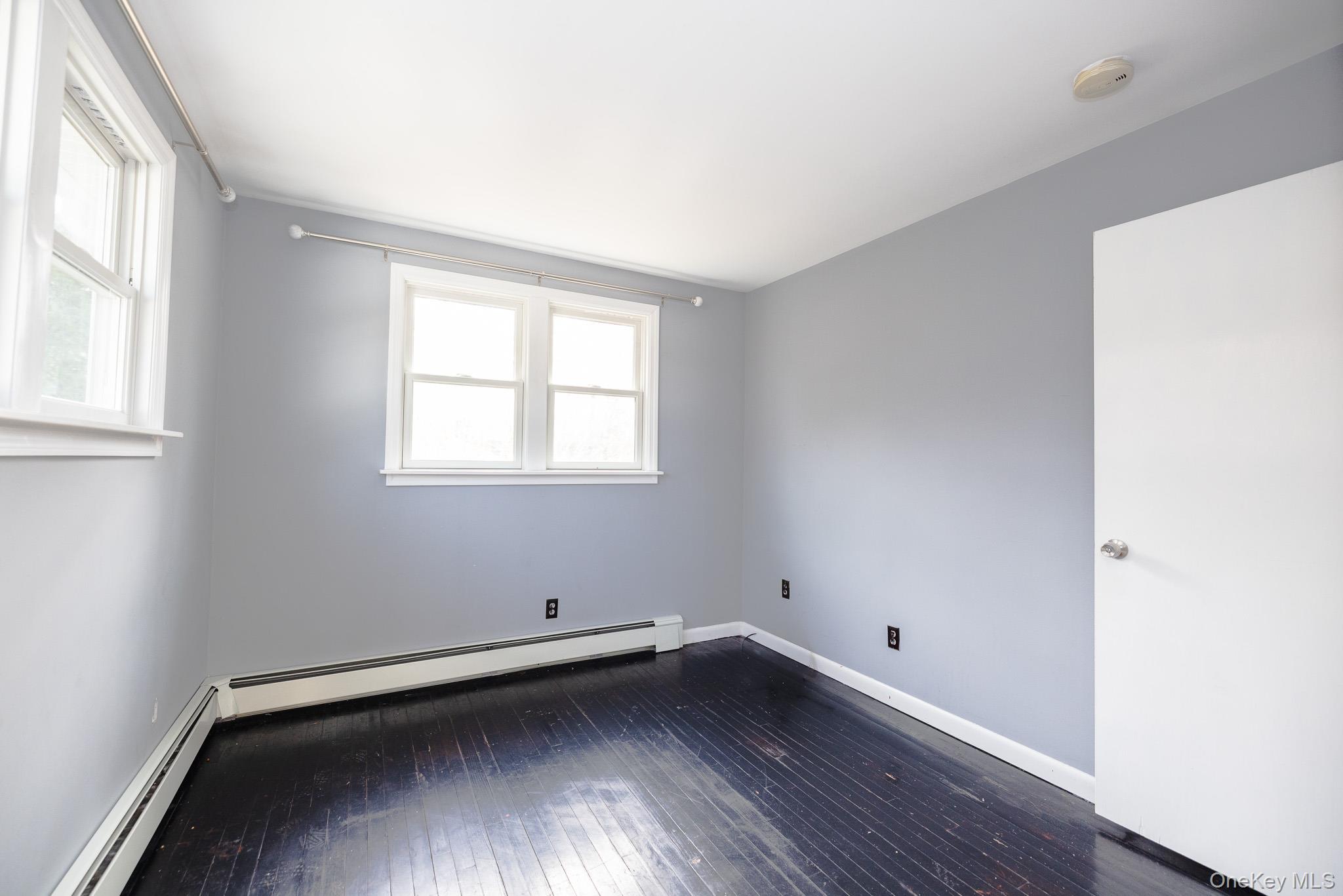 94 Kings Drive, Riverhead, NY 11901