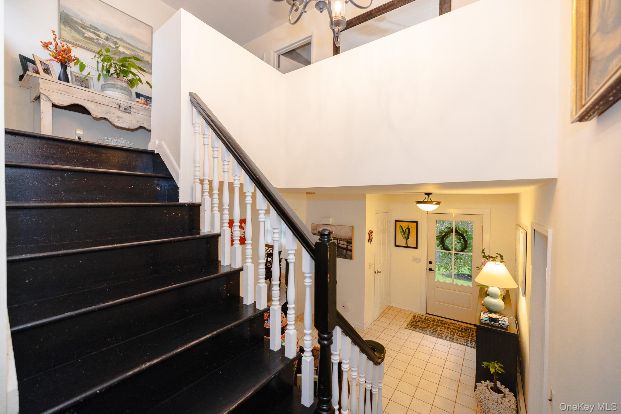 94 Kings Drive, Riverhead, NY 11901