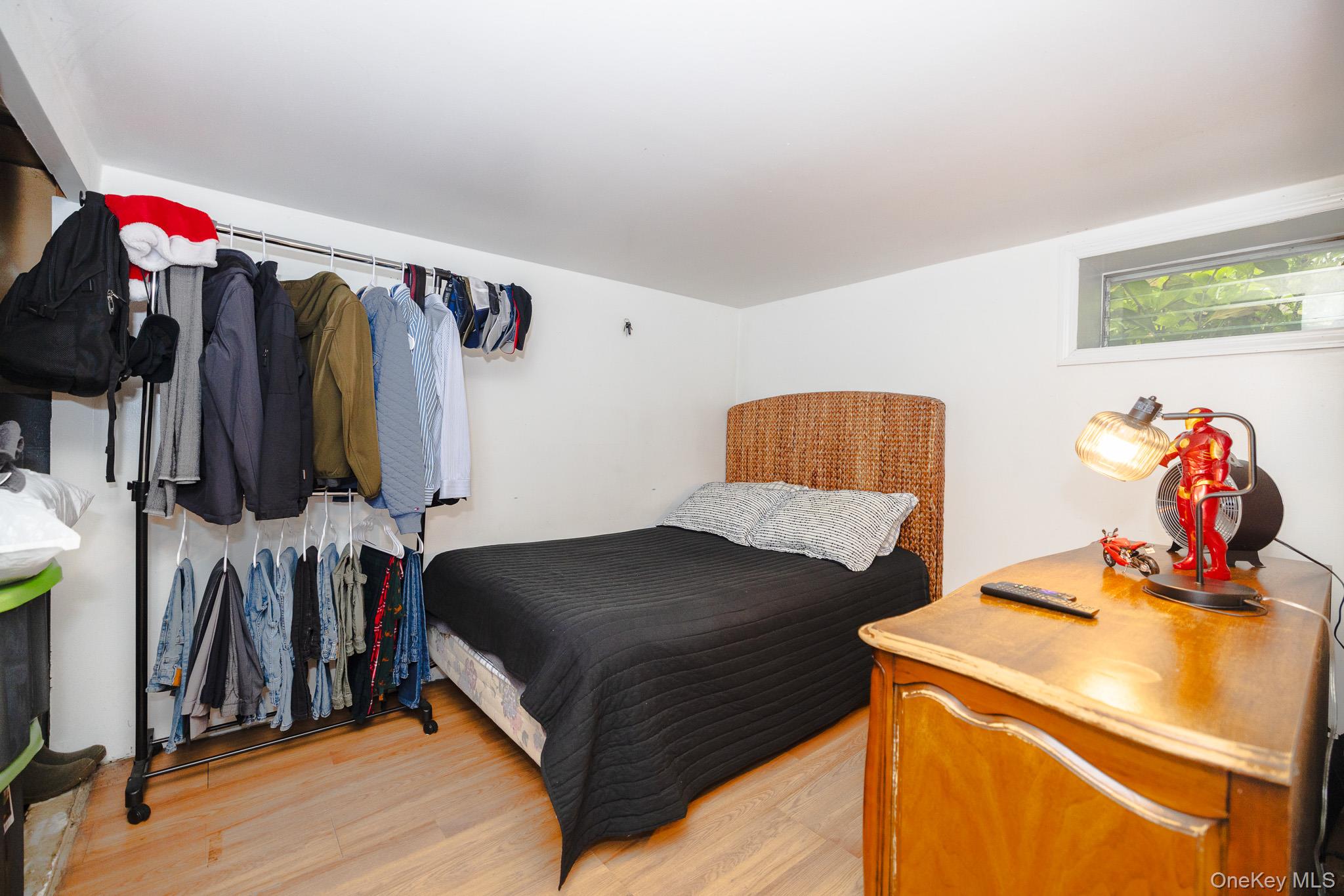 94 Kings Drive, Riverhead, NY 11901