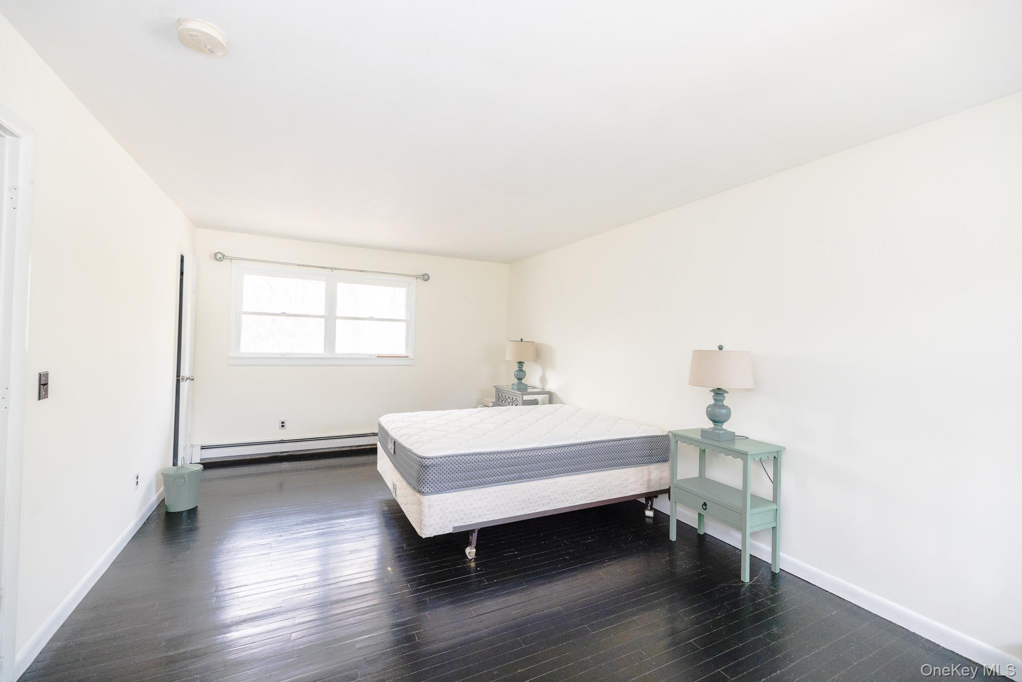 94 Kings Drive, Riverhead, NY 11901