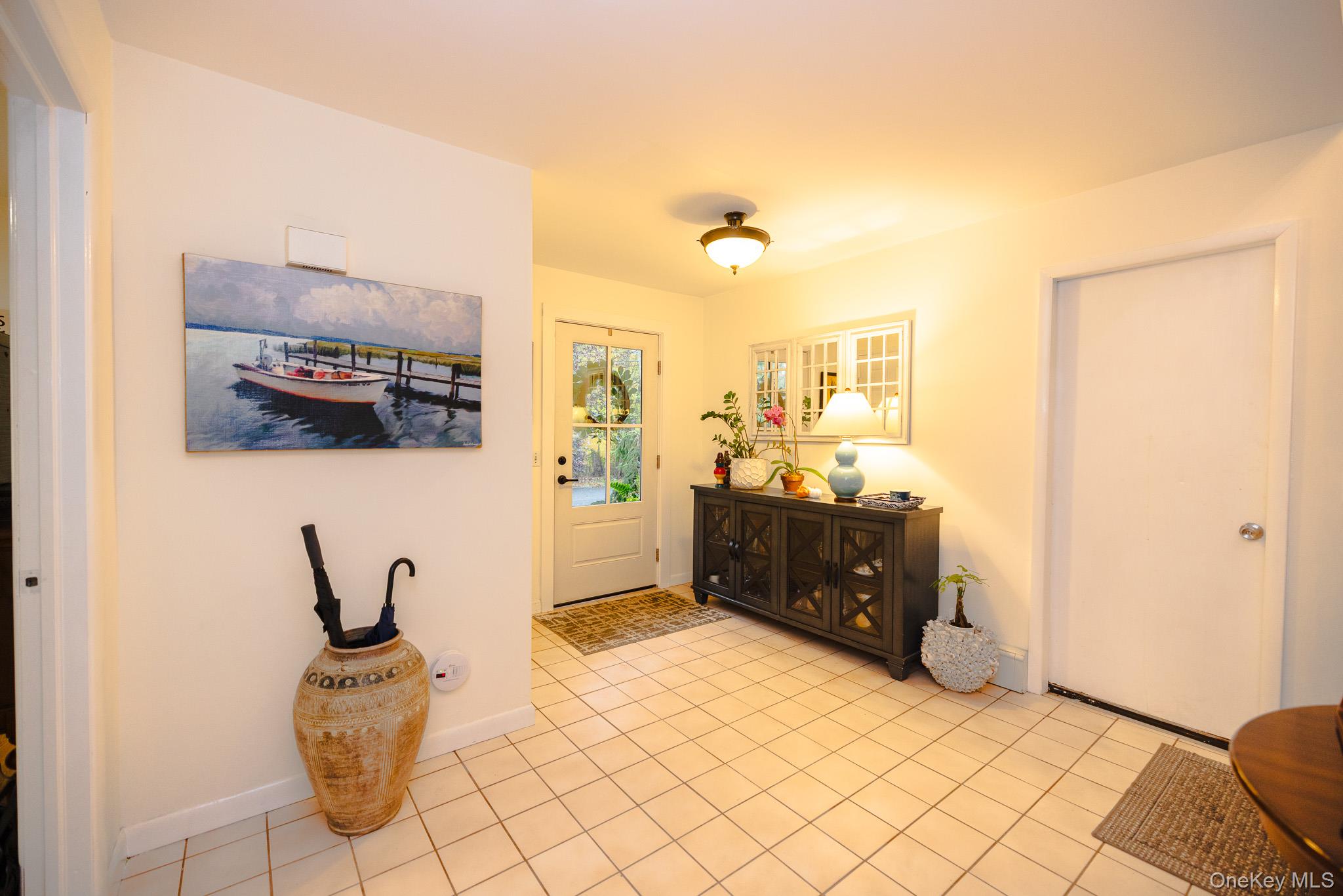 94 Kings Drive, Riverhead, NY 11901