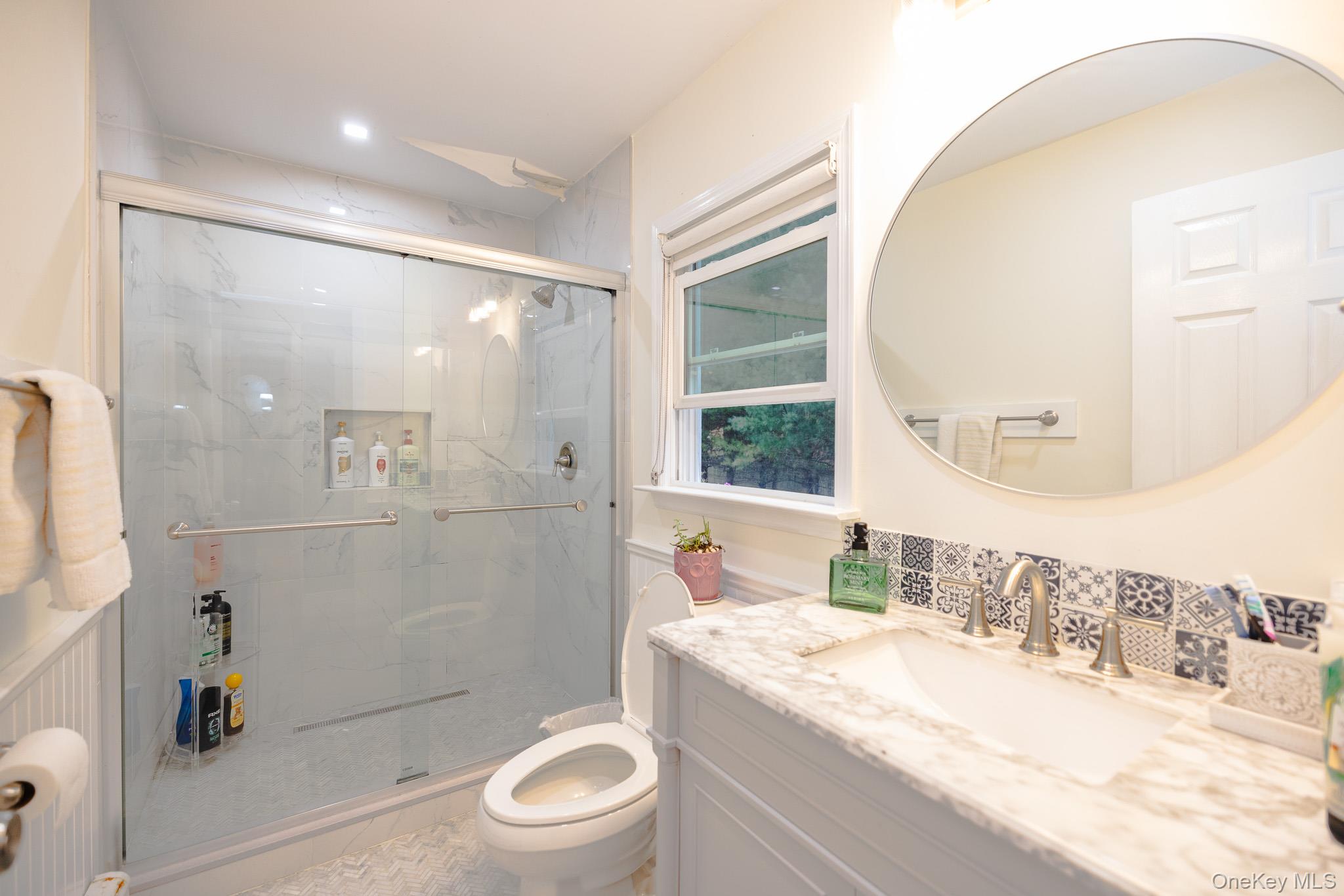 94 Kings Drive, Riverhead, NY 11901